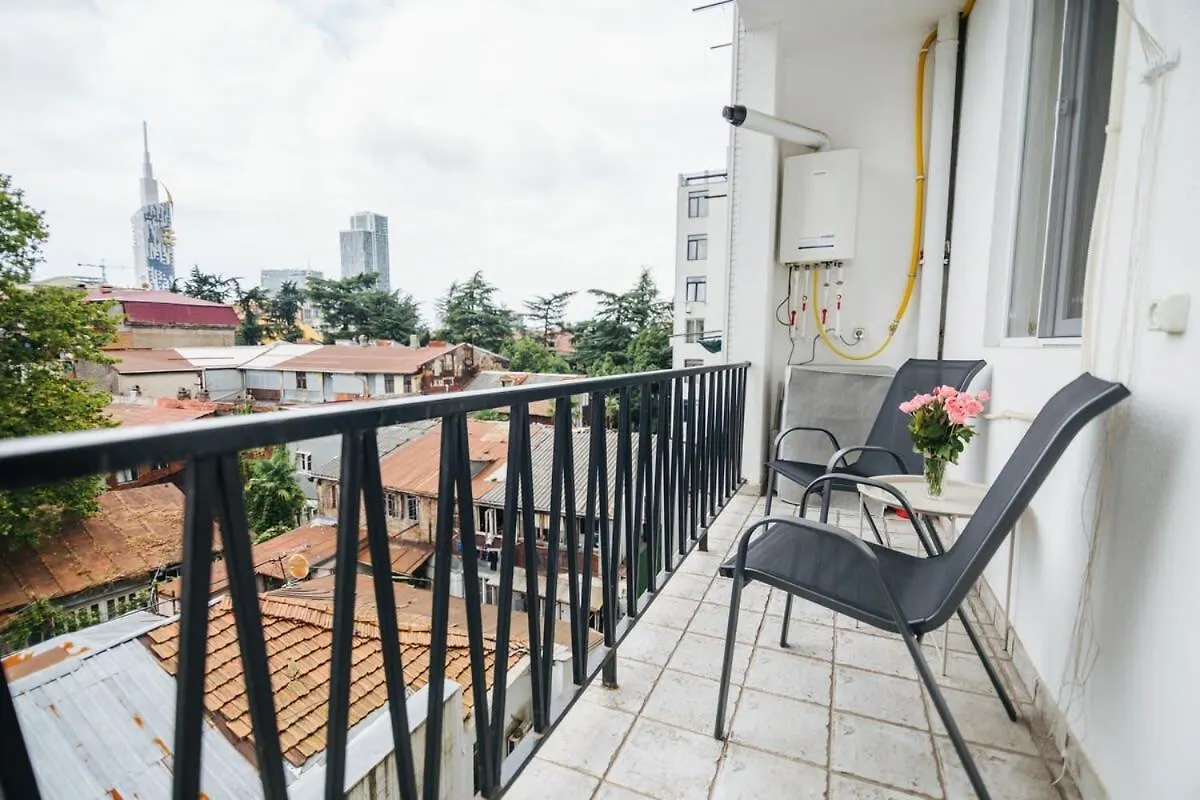 Stylish Apt In Batoemi Georgië